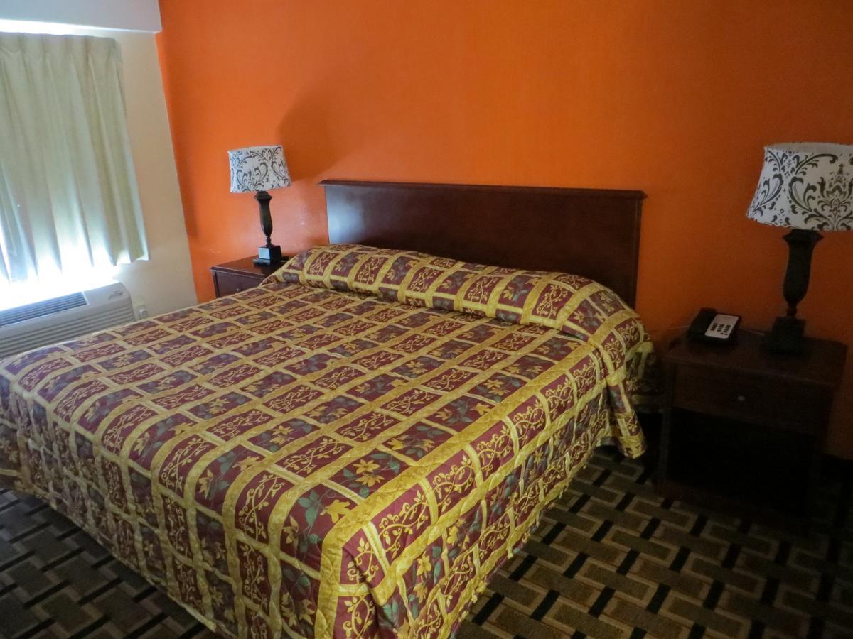 Budget Inn Cocoa Εξωτερικό φωτογραφία